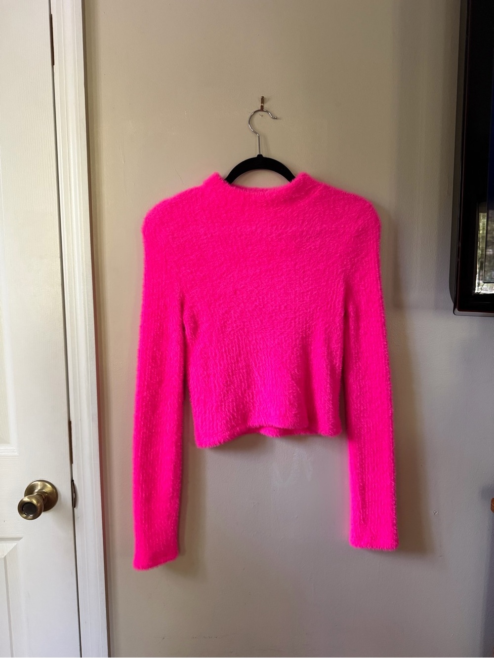 Anthropologie Neon Pink ultra soft semi-Crop Sweater size SMALL